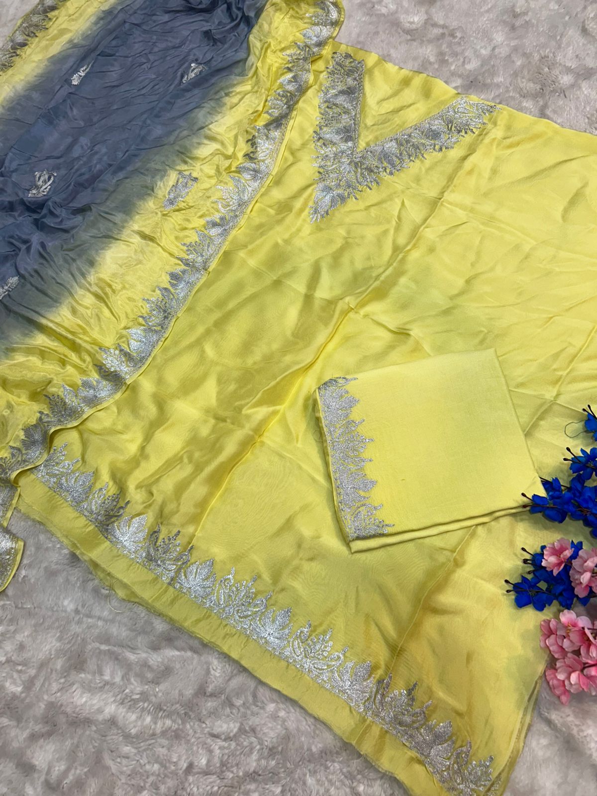 silk kashmiri tilla embroidered suit (unstitched)