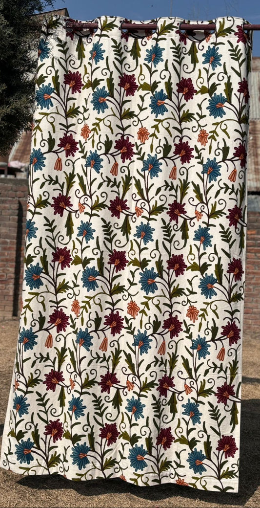 Curtains & pillows