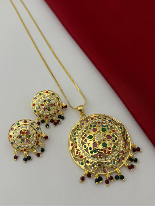 Pendant sets