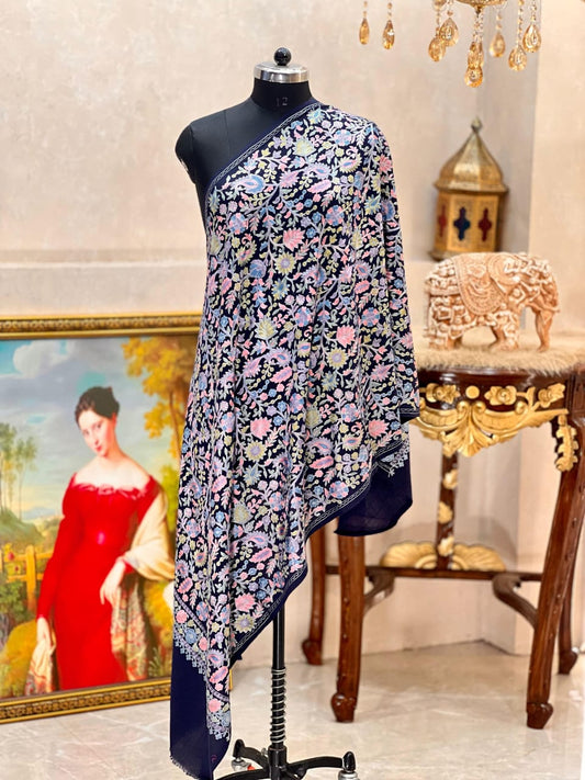 Semi-pashmina stoles